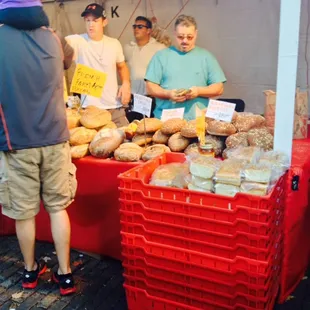 Bread so big!!..