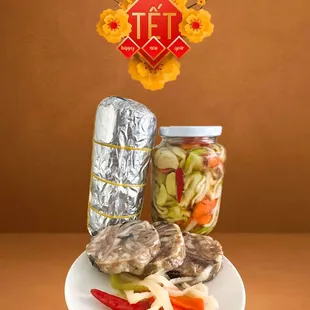 Giò Thủ &amp; Dưa Món