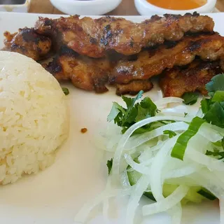7. Xoi Ga Nuong Xa Crispy