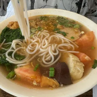 Canh Bún