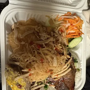 Togo com tam looks delicious