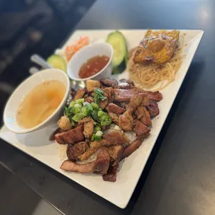 Com tam ga (broken rice chicken)