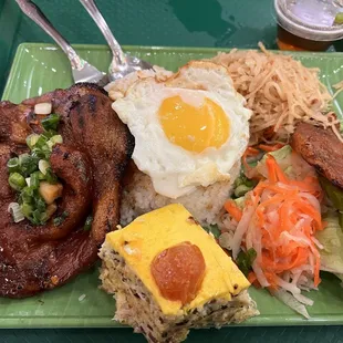 Grilled Pork with Broken Rice Cơm Tấm Sườn Trứng Chả Trứng muối !!!