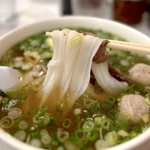 Pho dac biet with banh tuoi (flat rice noodles)!!