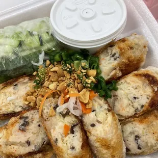 Vermicelli noodle with shrimp egg rolls togo please!