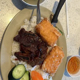 Com Tam Suon Dai Han Nem Lap Xuong Cha Gio