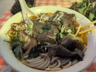 Huong Giang Food To Go