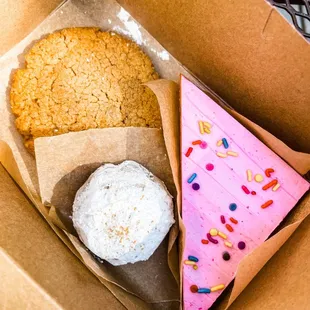 Pink Cake, Polvorone &amp; Atole Sugar Cookie Insta - @eatsiptravel_midwest