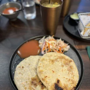Pupusas Revueltas