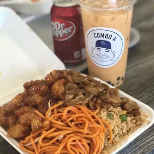 Rice noodles and chicken.