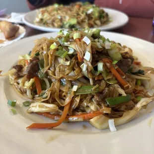 Beef chow mein