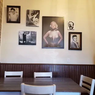 Nice Monroe and Presley corner with a back table