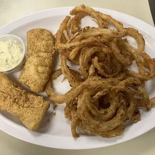 Cod fillets and Onion Straws