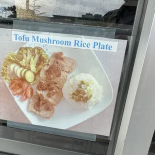 Tofu Stir-Fried Tofu-Mushroom Rice Plate
