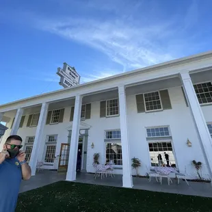 Boulder Dam Hotel - the museum was great