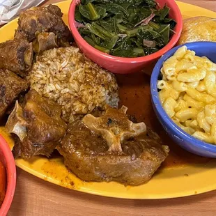 Stewed Oxtail Dinner Plate w/ an extra side of yams