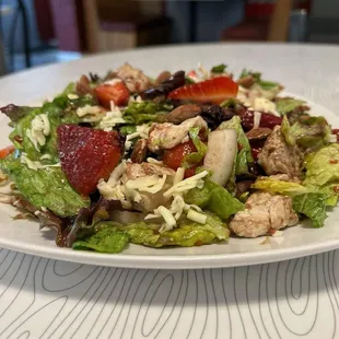 STRAWBERRY AND CHICKEN SALAD