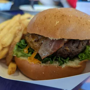 Bacon cheeseburger