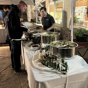 Setup - delicious salads