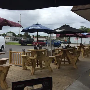 Nice patio!