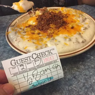 That&apos;s a HALF ORDER of &apos;Janet&apos;s Mess!&apos;  a HALF * ORDER!!  Wow   but it&apos;s the BEST batch of grits I&apos;ve ever eaten.
