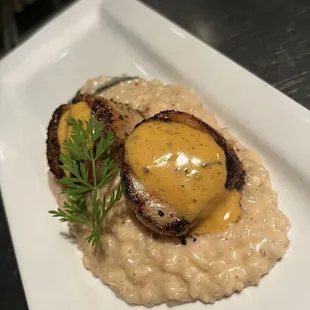 Fresh seared scallops