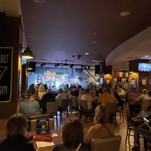 Nashville Songwriter&apos;s Showcase - Live Music Venue