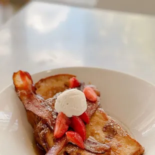 FRENCH TOAST &amp; BACON