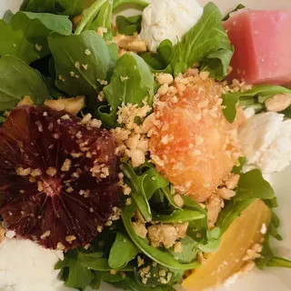 Beet & Goat Cheese Salad Box