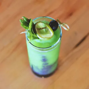 Their weekend special Pandan Express - hard slushy with pandan, pineapple, coconut, ube, mint. So good!