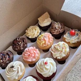 Dozen cupcake order