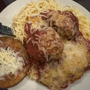 $9.95 Meatball and spaghetti special