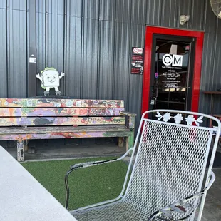 Entrance to the patio. O_o