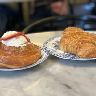 Cheese danish &amp; butter croissant