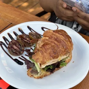 Turkey Avocado Sandwich