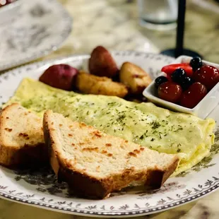 Omelette with potatoes and spinach