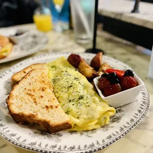 Omelette with potatoes and spinach