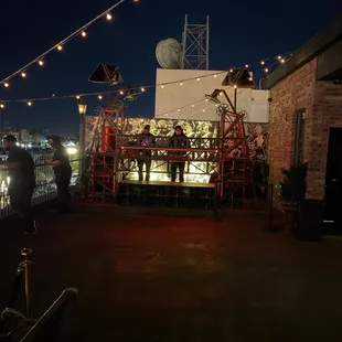 Live DJs
