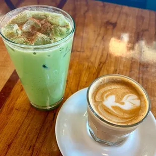 White matcha latte and cortado
