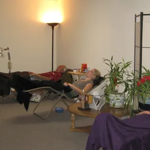 Patients enjoying an acu-nap at Community Acupuncture Albuquerque