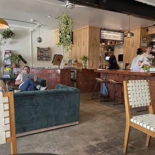 a group of people in a cafe
