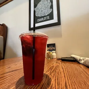 Hibiscus and vanilla iced tea