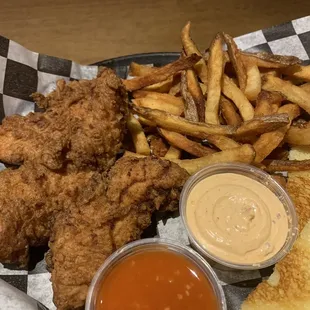 chicken wings, poultry, food, chicken, bbq wings, fried chicken wings, bbq chicken, chicken wings and fried chicken, fried chicken