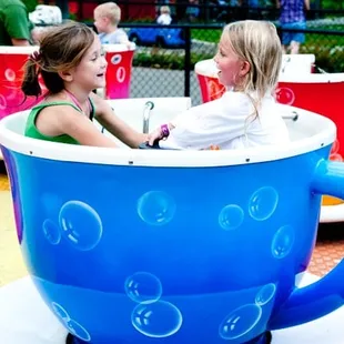 Tea Cups family ride at Como Town Amusement Park  in Saint Paul, MN.
