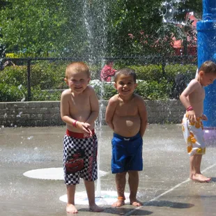 Splash Zone fun at Como Town!