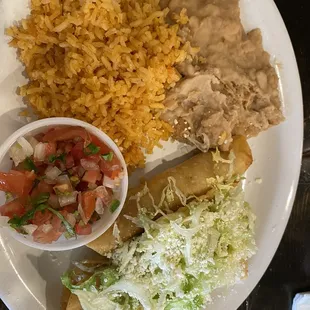a plate of mexican food