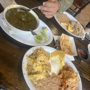 Everything was great! But the Carne en su Jugo was amazing!! Great service throughout.