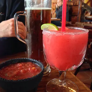 drink, nachos