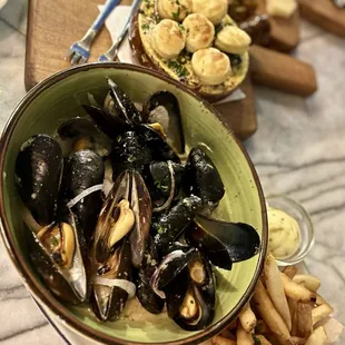 food, oysters and mussels, mussels, oysters, shellfish