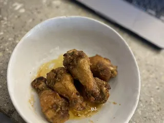 Plates Restaurant & Bar